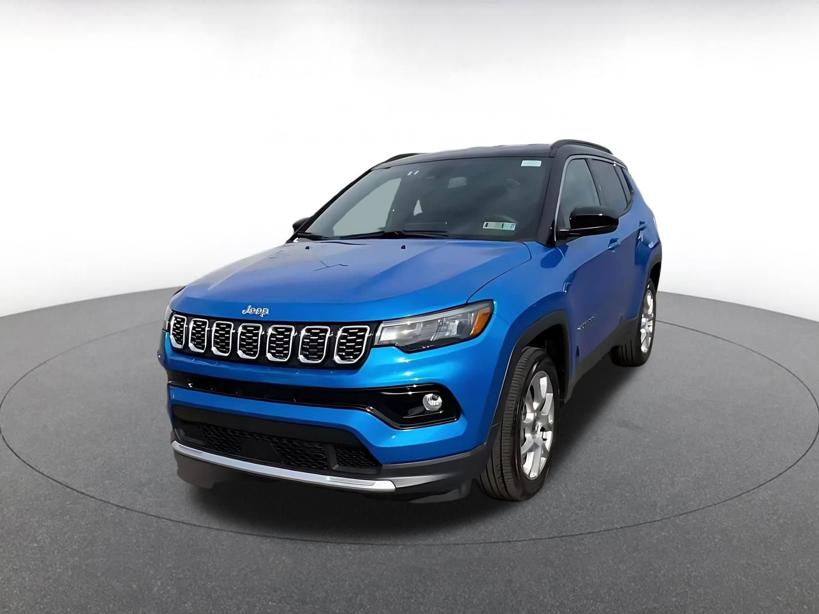 Used 2025 Jeep Compass Limited AWD/4WD image 7