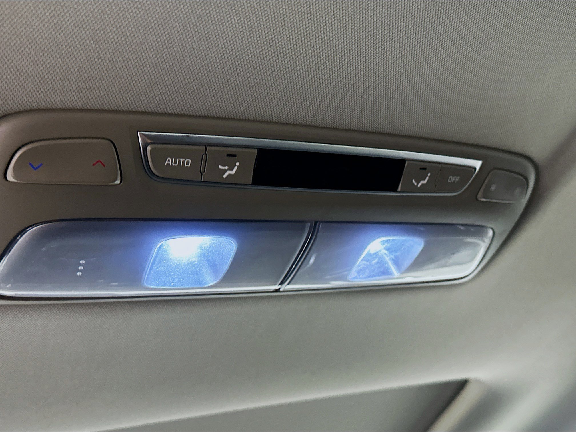 Used 2025 Kia Telluride S FWD image 26