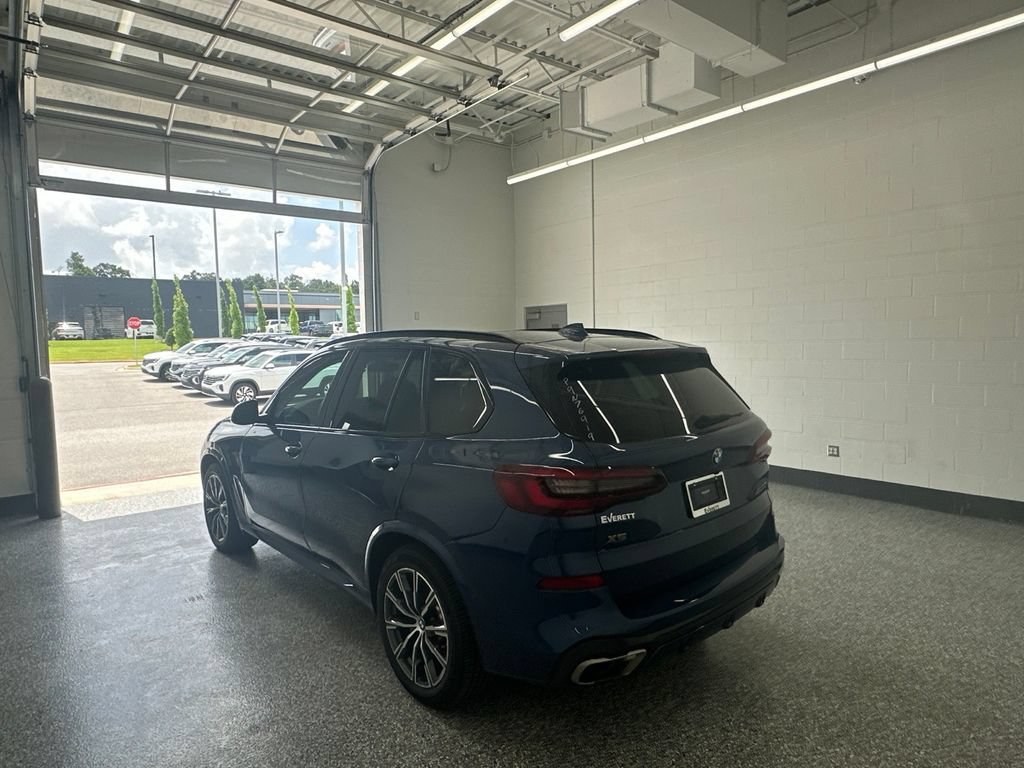 Used 2023 BMW X5 M50i w/ Climate Comfort Package AWD/4WD image 2