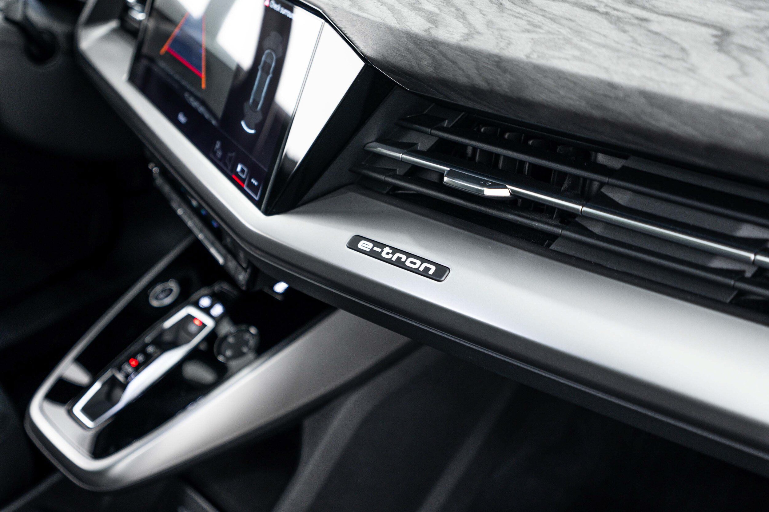 Certified 2023 Audi Q4 e-tron Premium Plus w/ Premium Plus AWD/4WD image 9