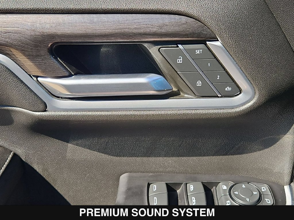Used 2022 Chevrolet Silverado 1500 LTZ w/ LTZ Convenience Package II AWD/4WD image 14
