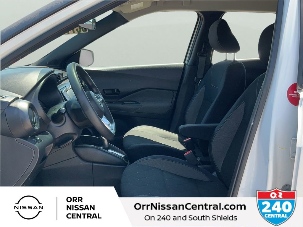 Used 2018 Nissan Kicks S FWD image 17
