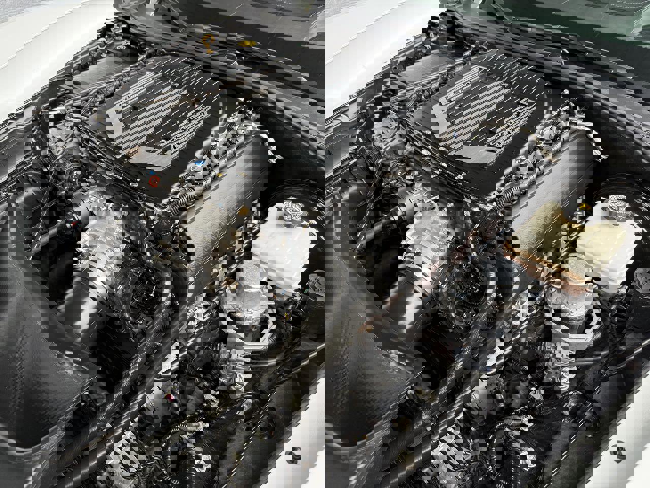 Used 2015 Chevrolet Corvette Z06 w/ 3LZ Preferred Equipment Group image 41