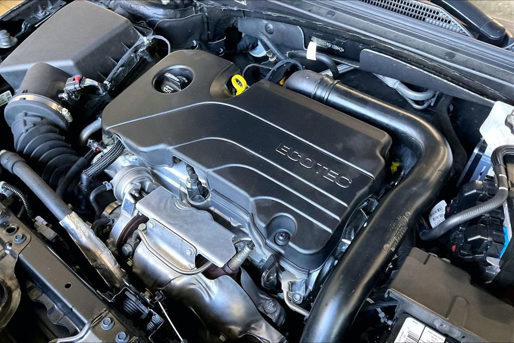 Used 2025 Chevrolet Malibu LT FWD image 28