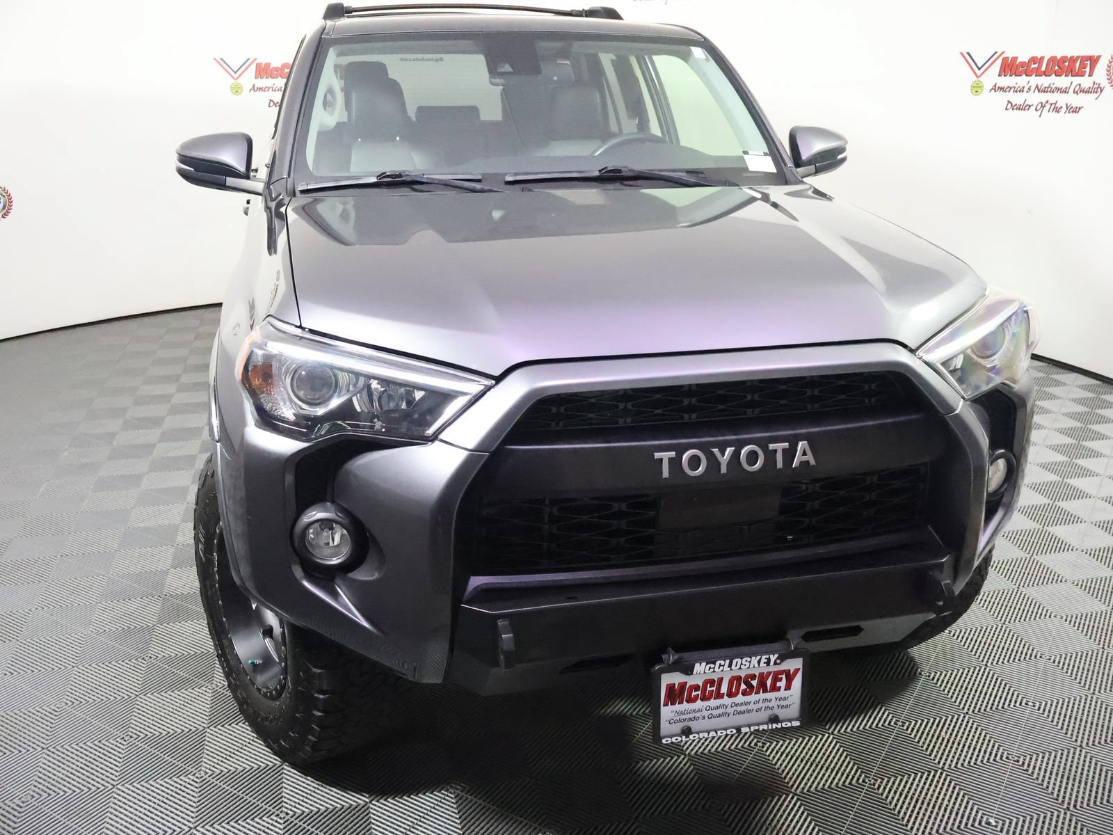 Used 2020 Toyota 4Runner SR5 Premium w/ Moonroof Package AWD/4WD image 19