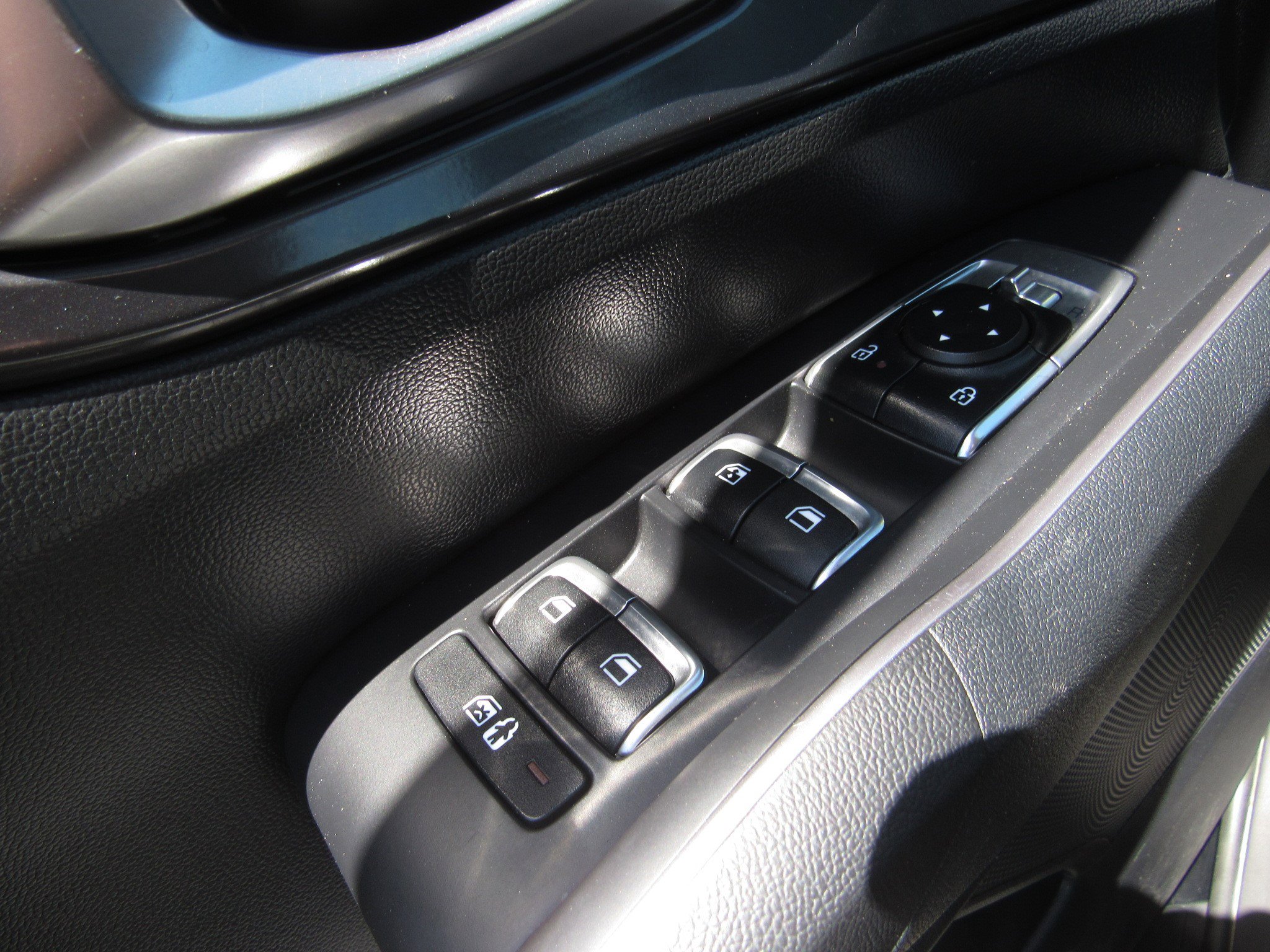 Used 2024 Kia Sorento S AWD/4WD image 22