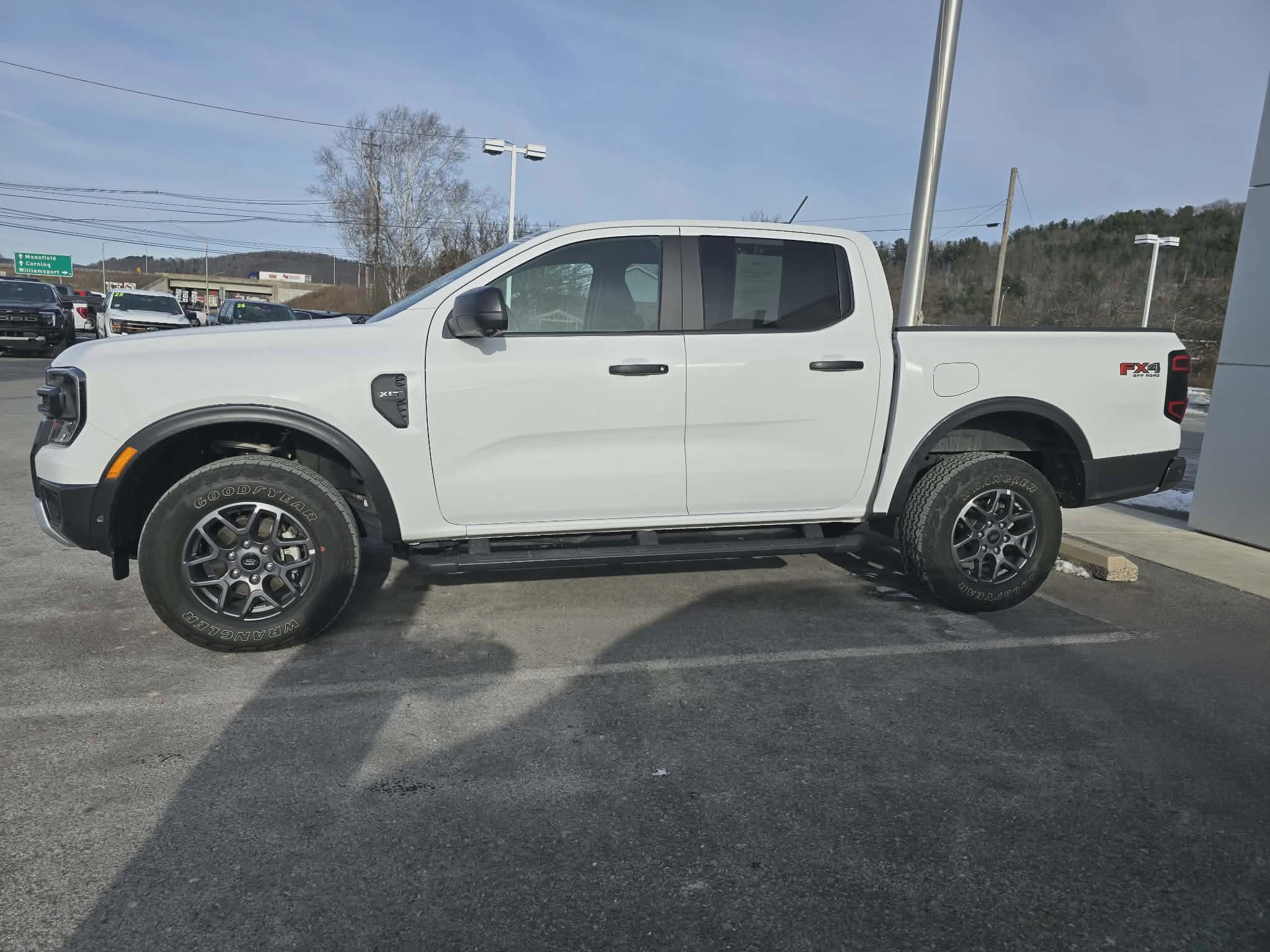 Used 2024 Ford Ranger XLT w/ Technology Package image 6