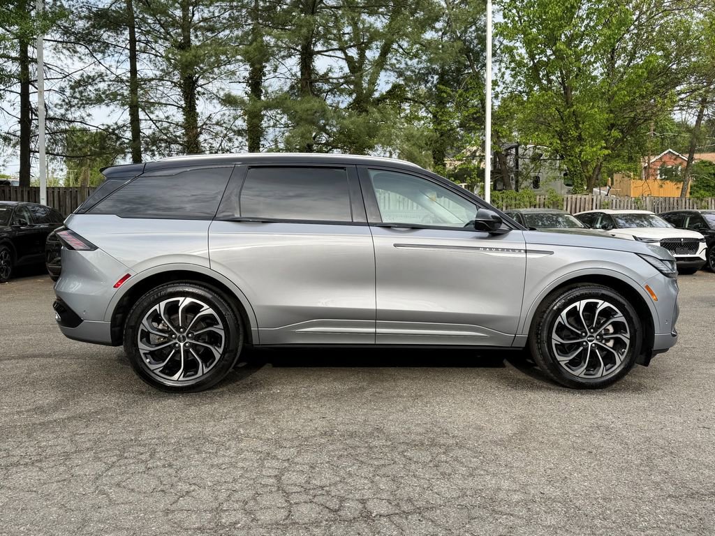 Certified 2024 Lincoln Nautilus Reserve AWD/4WD image 8