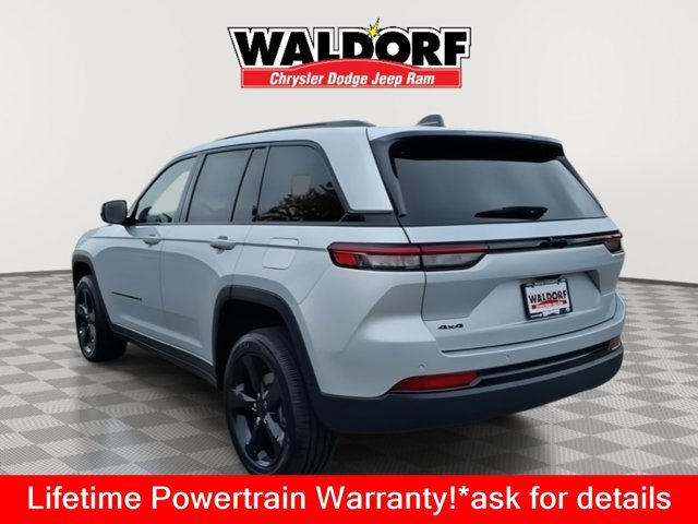 New 2025 Jeep Grand Cherokee 4WD image 5