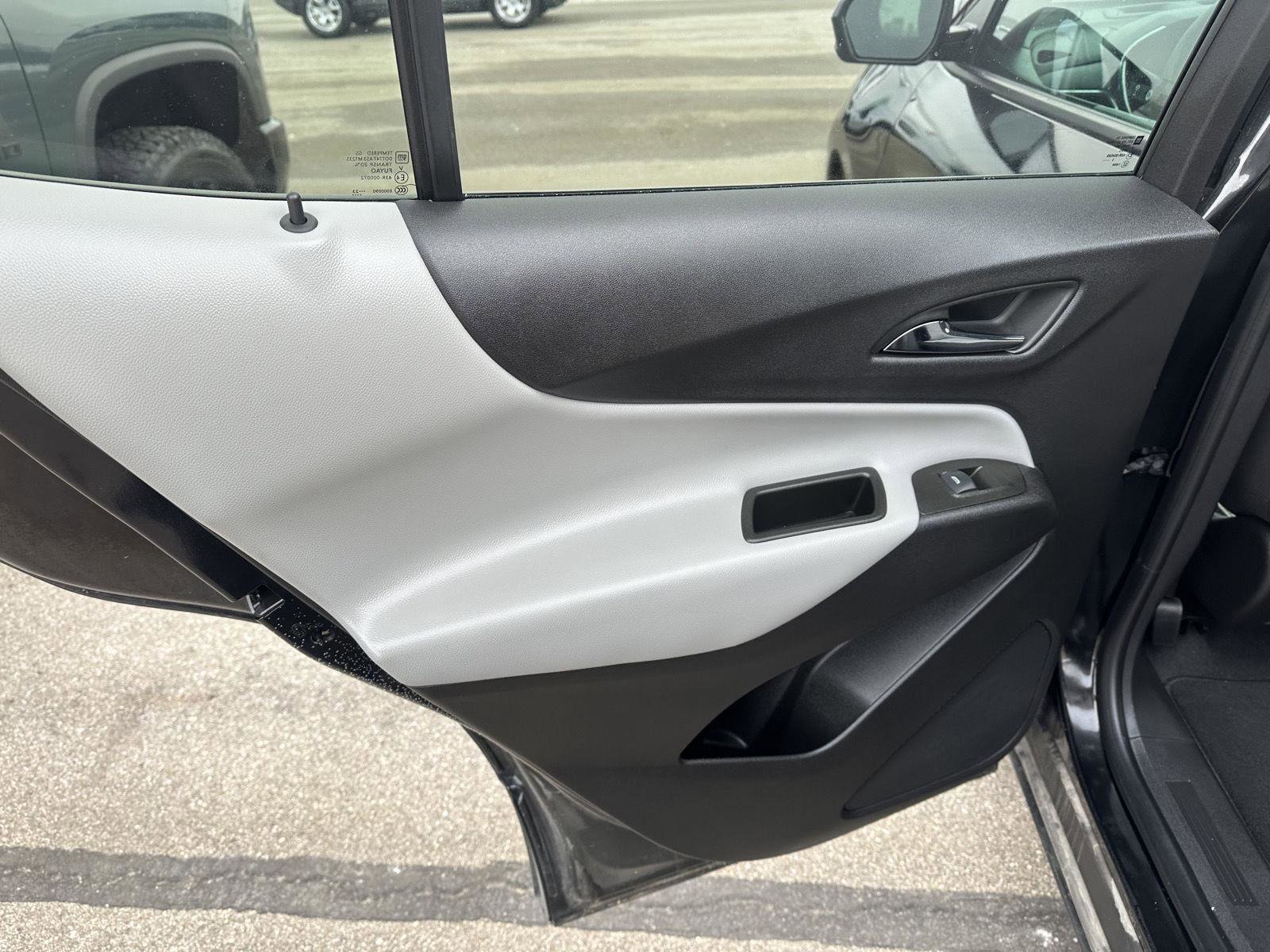 Used 2024 Chevrolet Equinox LS w/ LS Convenience Package image 13