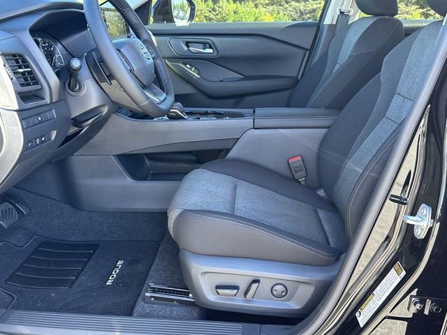 New 2026 Nissan Rogue SV w/ Cold Weather Package image 9