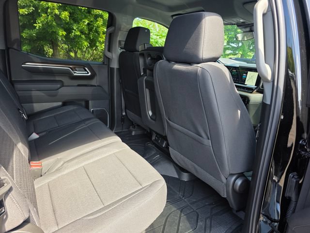Used 2026 Chevrolet Silverado 1500 LT w/ LPO, Liner Protection Package AWD/4WD image 12