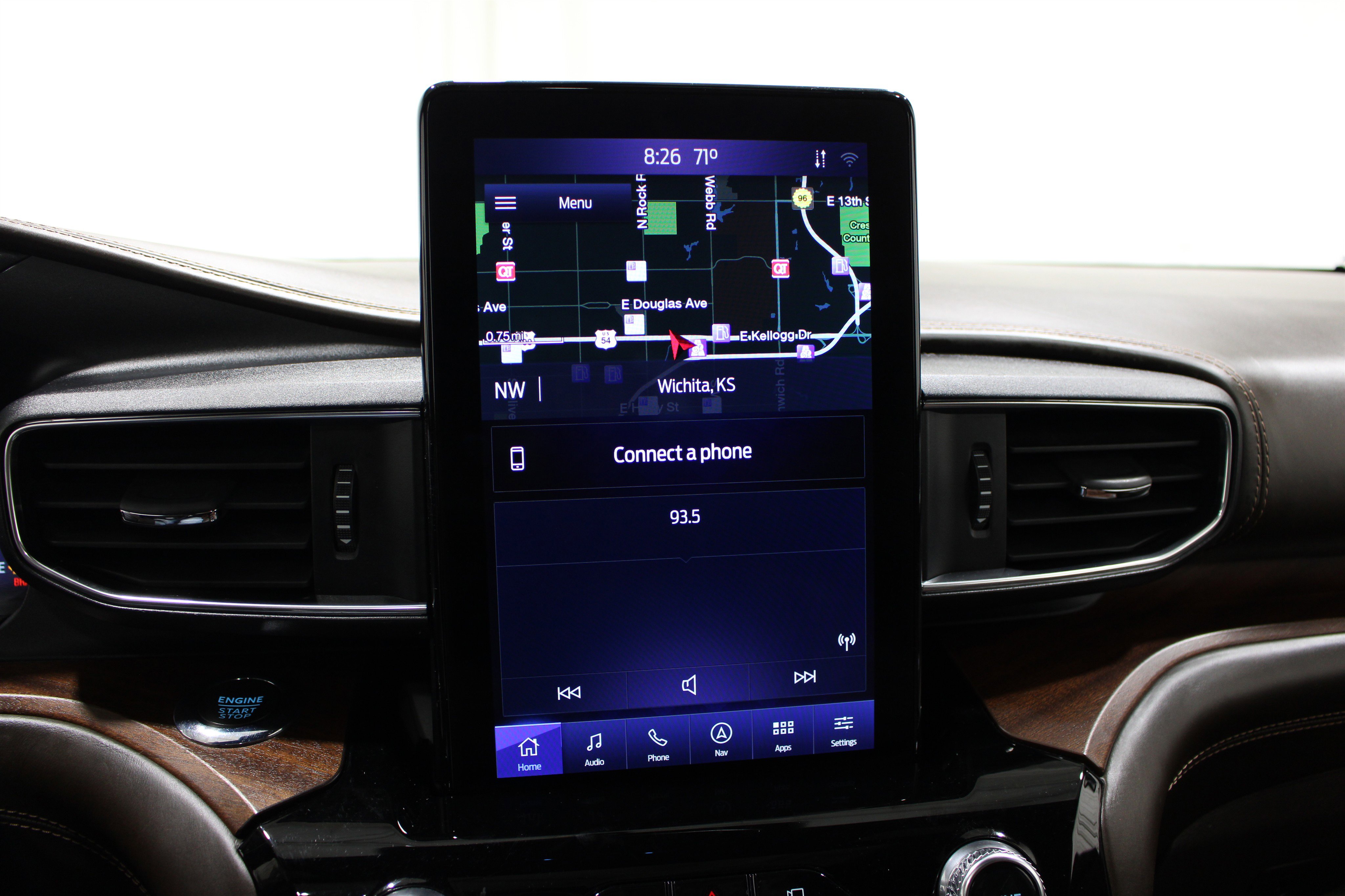 Used 2022 Ford Explorer King Ranch w/ Technology Package AWD/4WD image 15