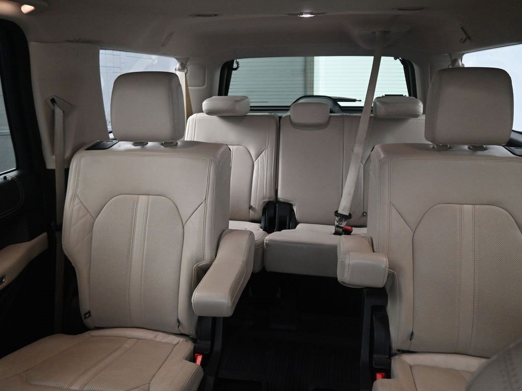 Certified 2023 Ford Expedition Max Platinum image 25