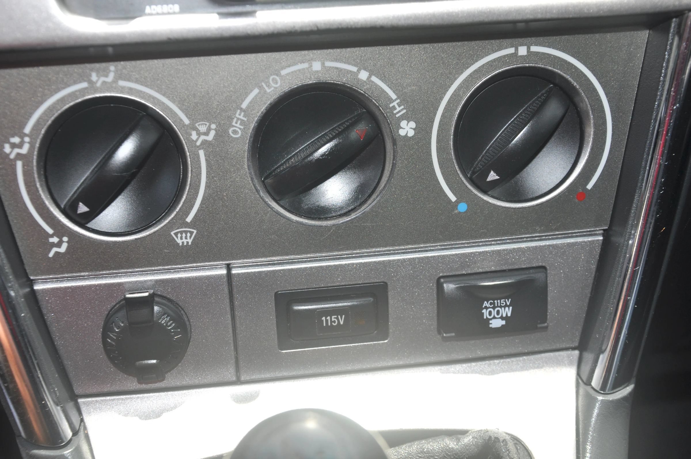 Used 2003 Toyota Matrix XR FWD image 37
