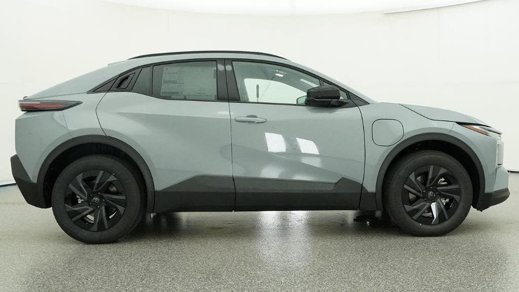 New 2026 Toyota C-HR AWD/4WD image 27