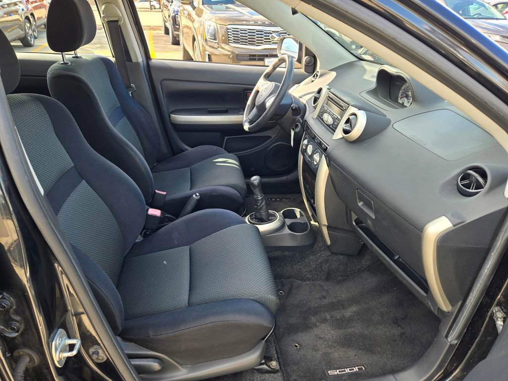 Used 2006 Scion xA image 9