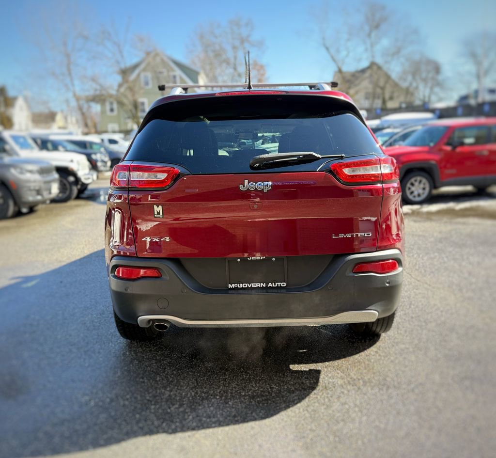 Used 2018 Jeep Cherokee Limited image 12