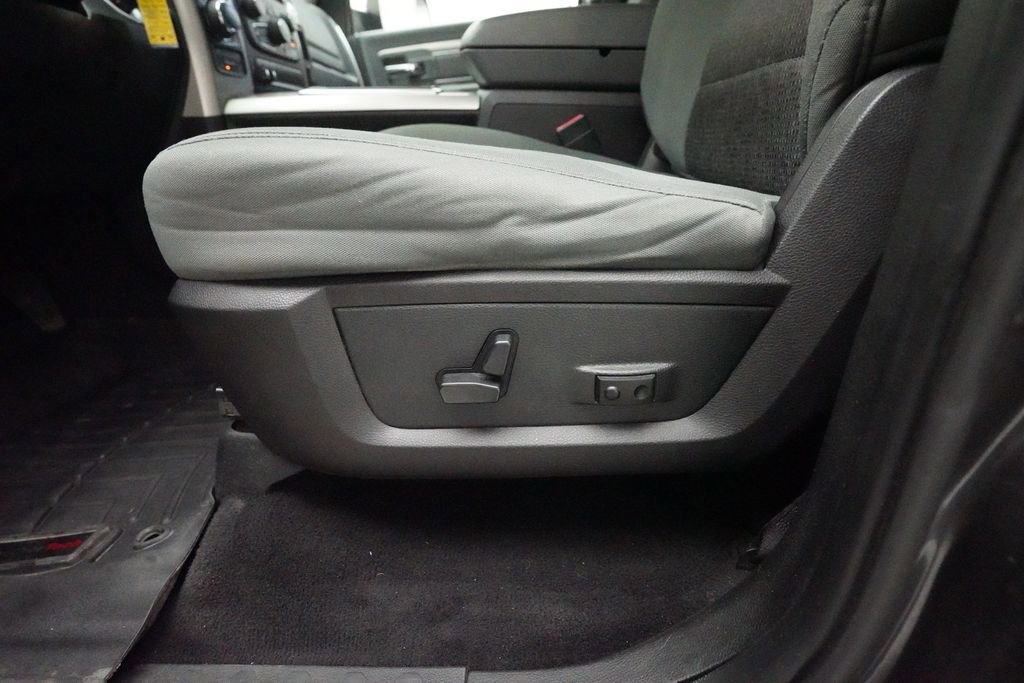 Used 2015 RAM 1500 Big Horn image 28