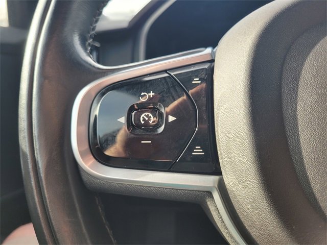 Used 2017 Volvo S90 T5 Momentum w/ Vision Package image 28