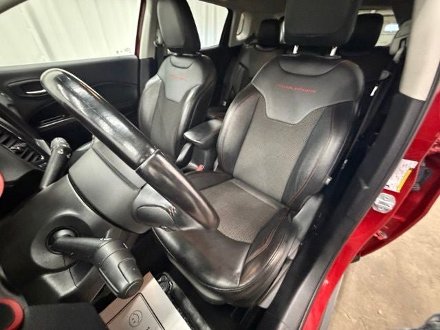 Used 2020 Jeep Compass Trailhawk AWD/4WD image 5
