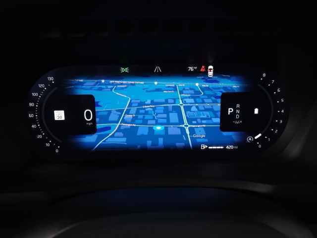 Used 2025 Volvo XC90 B5 Plus image 22