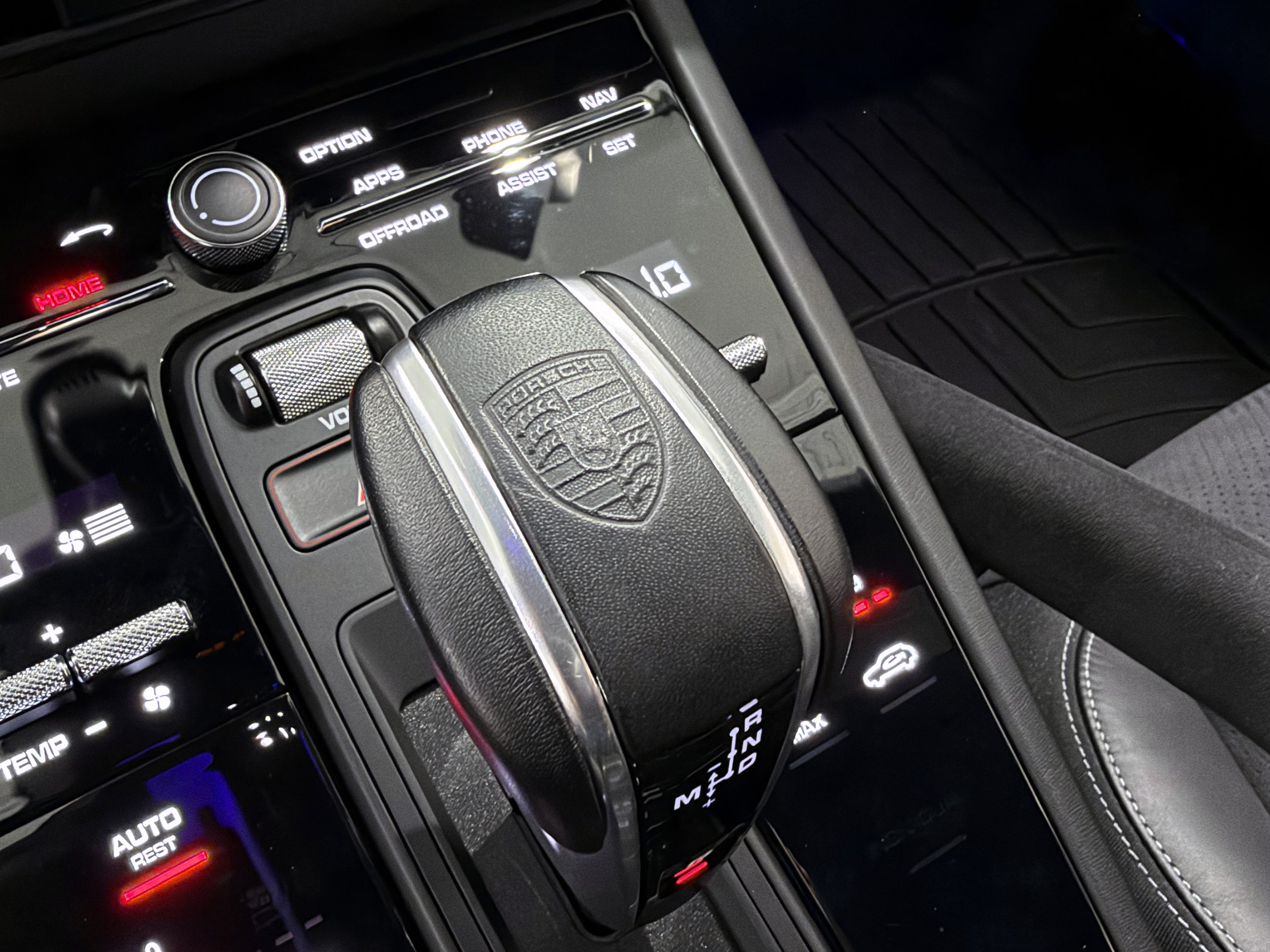 Certified 2022 Porsche Cayenne Turbo GT AWD/4WD image 46