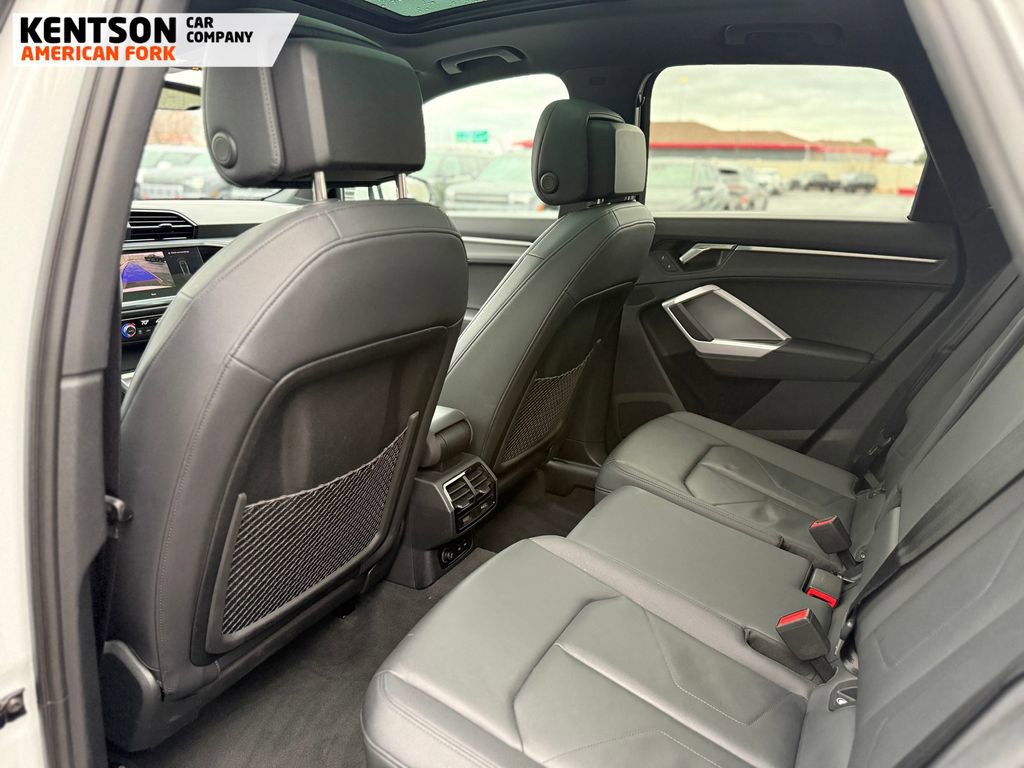 Used 2025 Audi Q3 2.0T Premium image 37