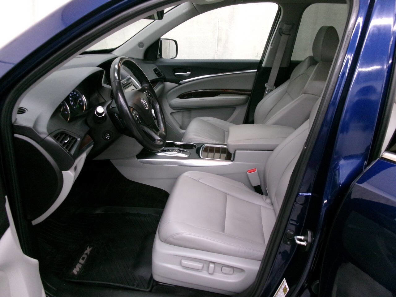 Used 2018 Acura MDX SH-AWD w/ Technology Package image 13