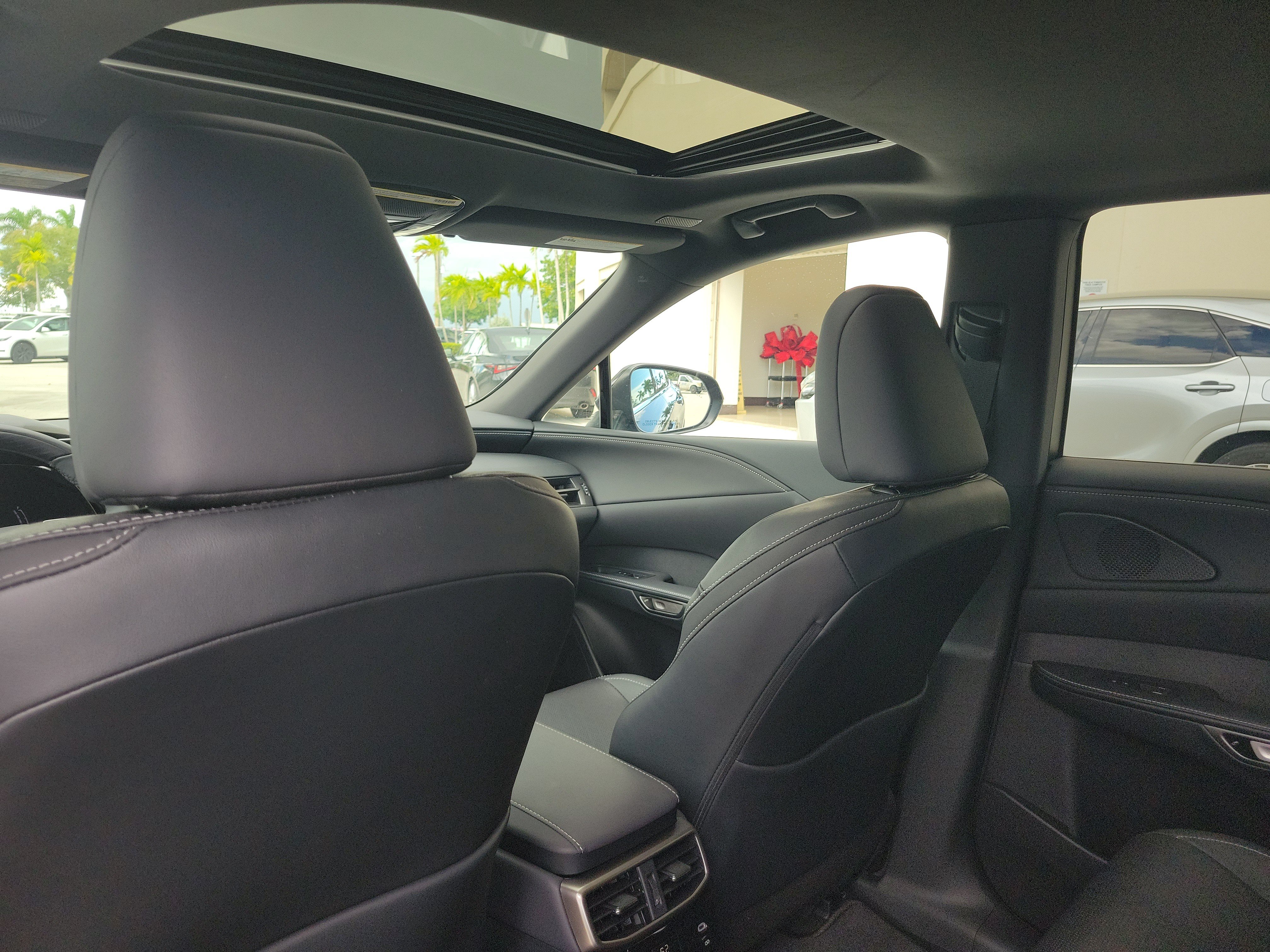 Used 2024 Lexus RX 350 Premium Plus w/ Convenience Package FWD image 16