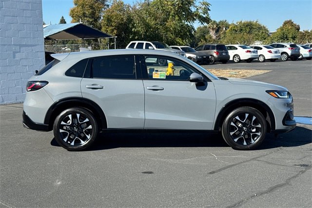 New 2026 Honda HR-V EX-L image 3