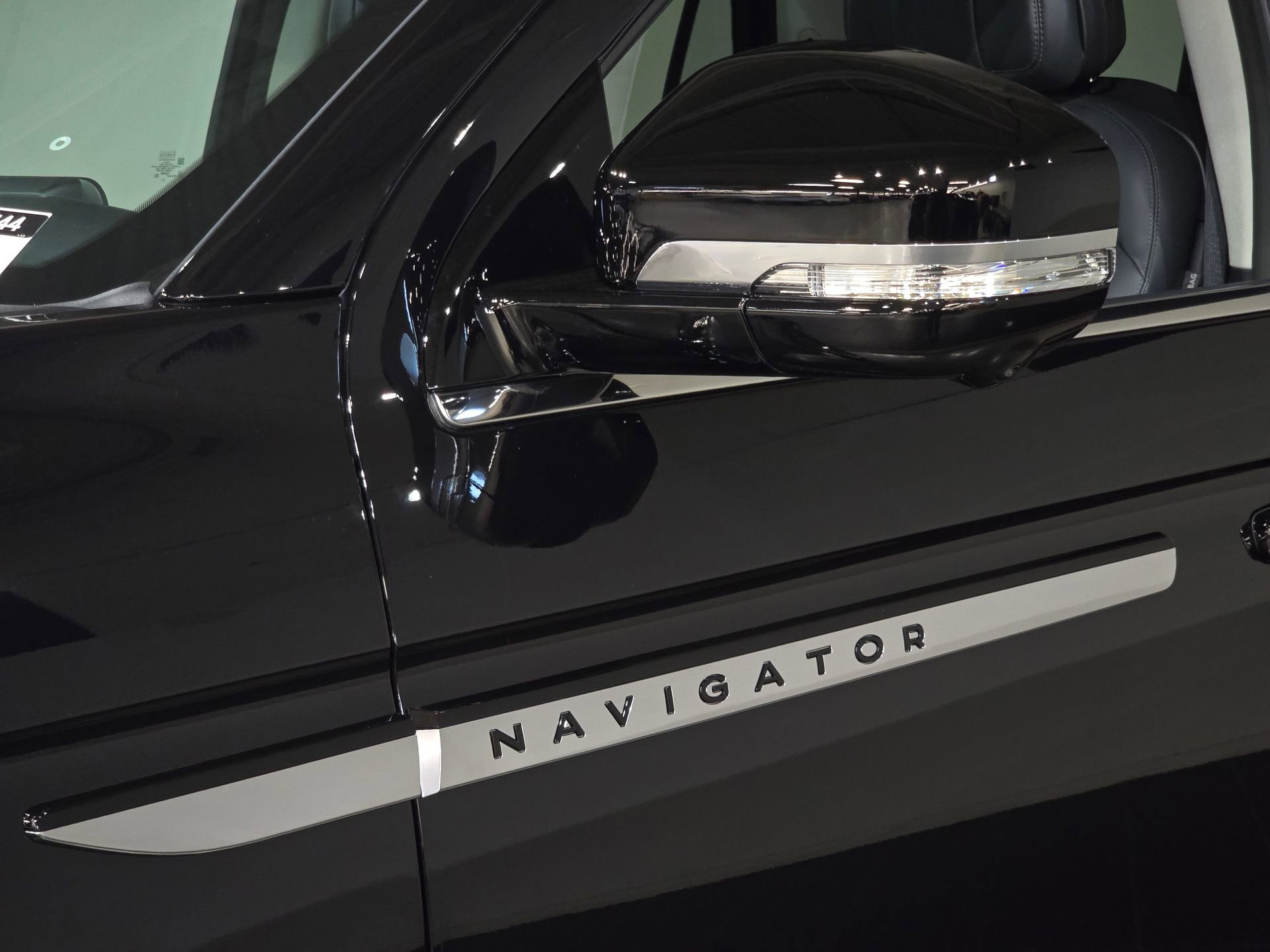 New 2025 Lincoln Navigator L Reserve image 15