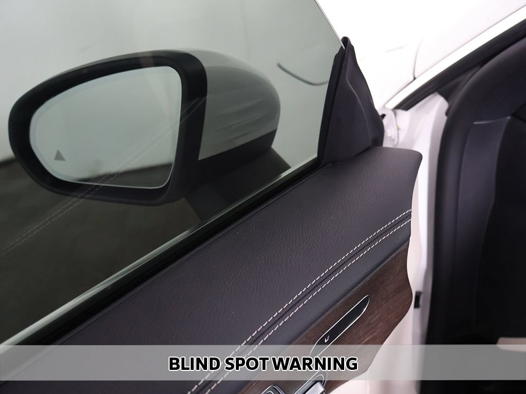 Used 2023 Mercedes-Benz CLA 250 4MATIC w/ Premium Package image 4
