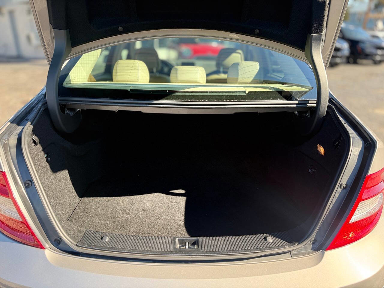 Used 2009 Mercedes-Benz C 300 4MATIC Sedan image 22