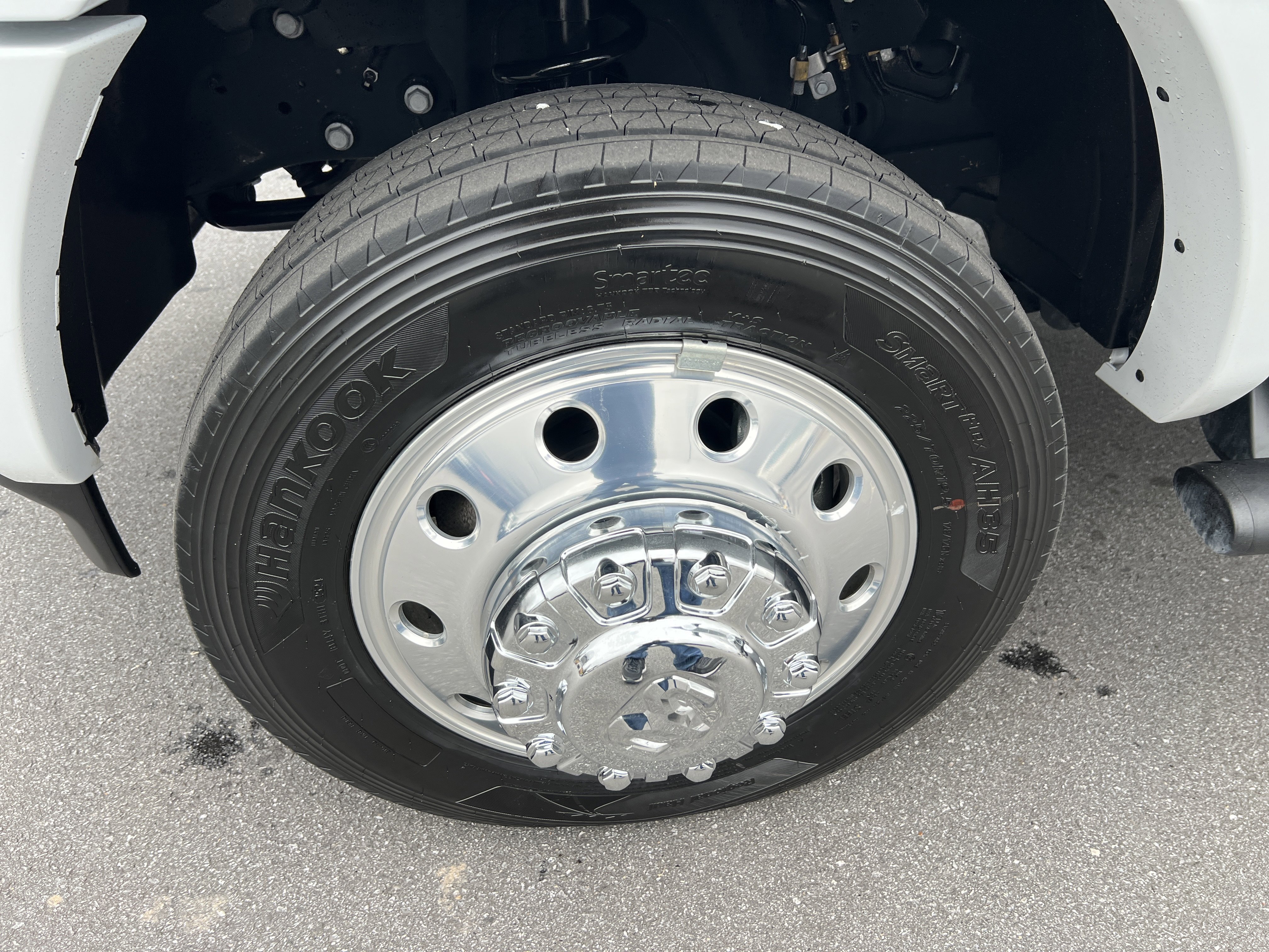 Used 2025 RAM 5500 2WD Regular Cab image 12