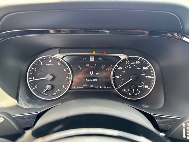 Used 2025 Nissan Pathfinder SL AWD/4WD image 14