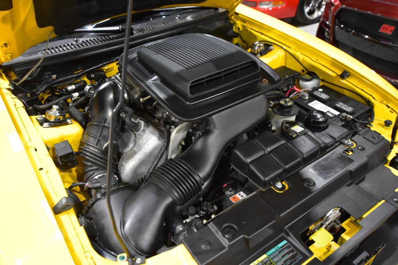 Used 2004 Ford Mustang Mach 1 RWD image 42