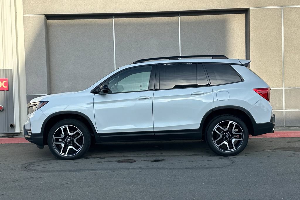 Used 2023 Honda Passport Elite image 7