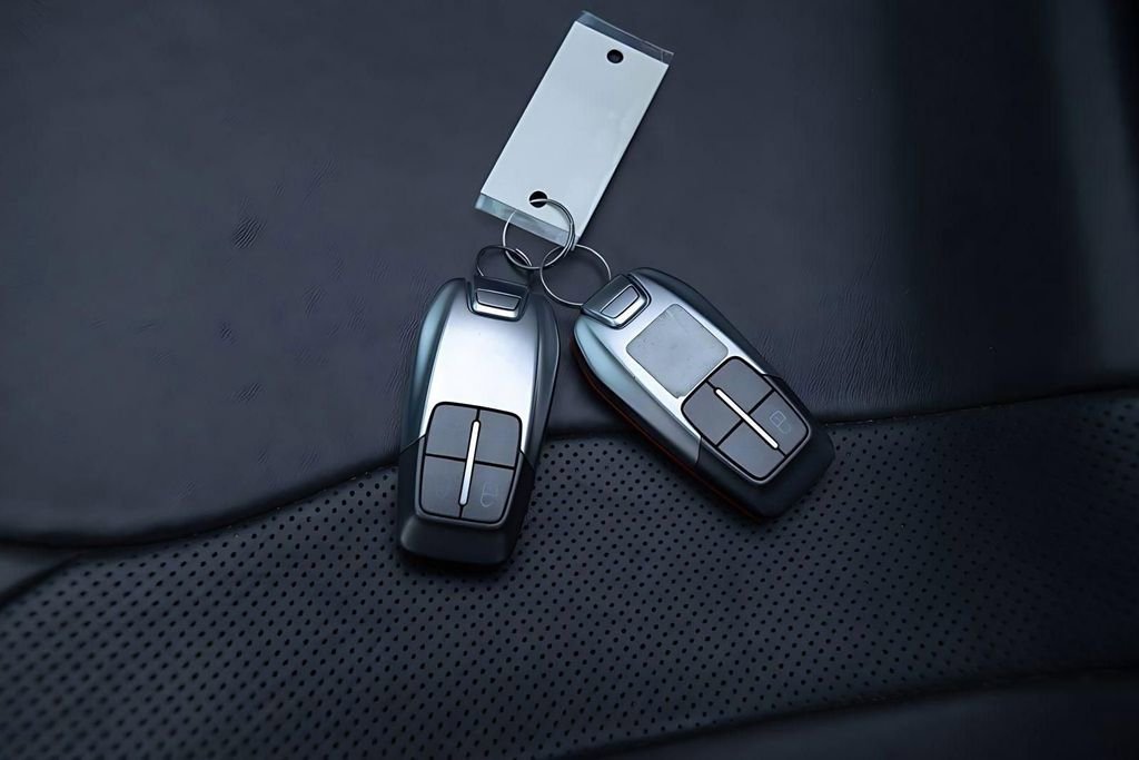 Used 2019 Ferrari Portofino image 56