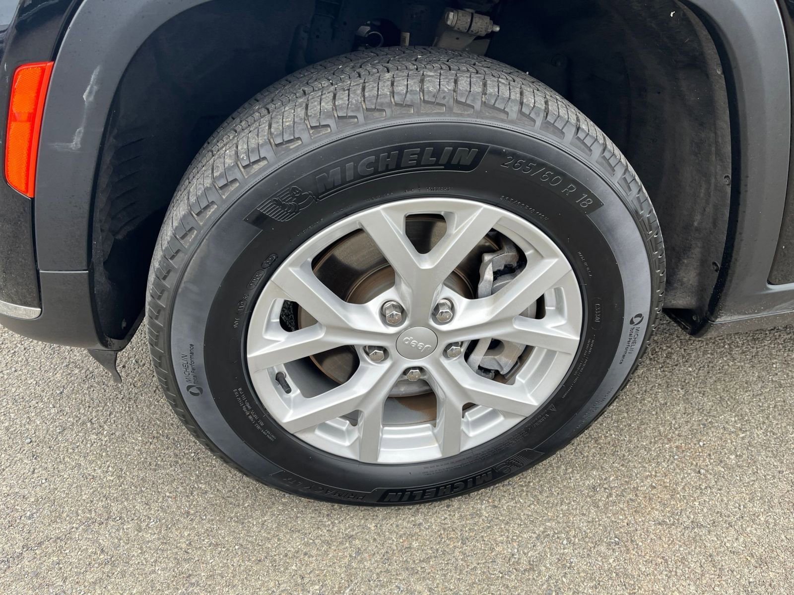 Used 2023 Jeep Grand Cherokee L Limited image 31