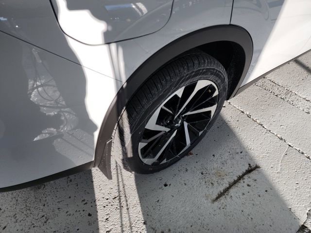 Used 2023 Mitsubishi Outlander SE AWD/4WD image 16