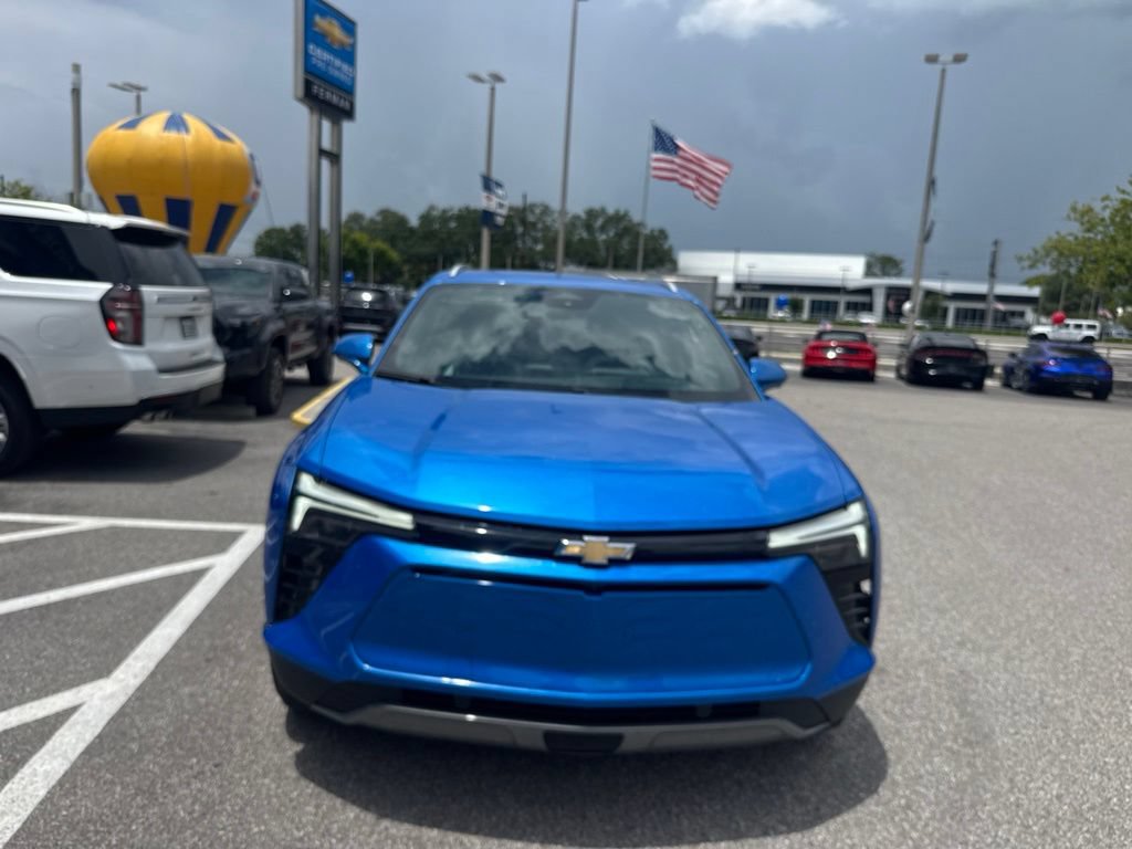 Used 2024 Chevrolet Blazer EV LT AWD/4WD image 2