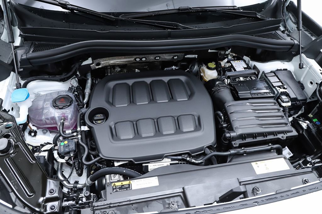 New 2026 Volkswagen Tiguan SE image 28