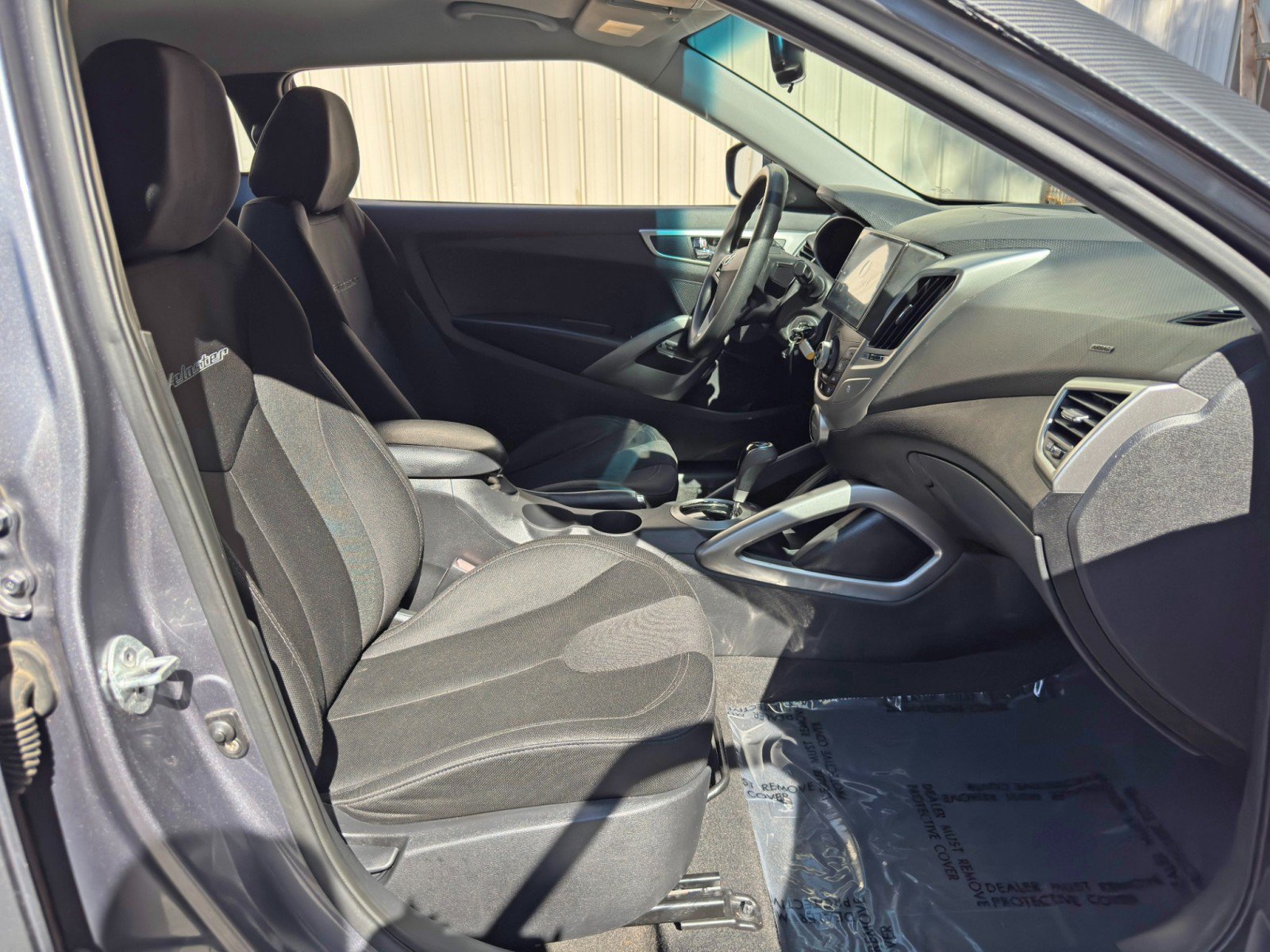 Used 2012 Hyundai Veloster FWD image 14