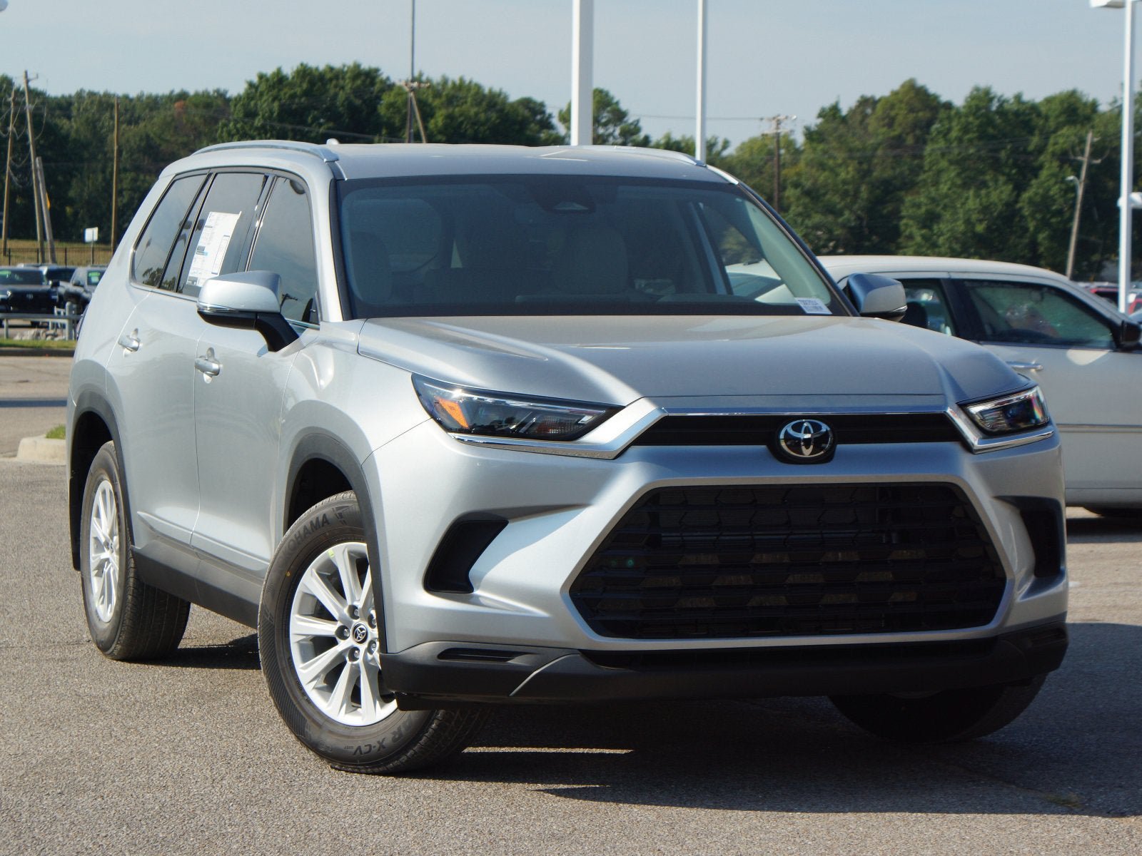 New 2026 Toyota Grand Highlander XLE FWD image 17