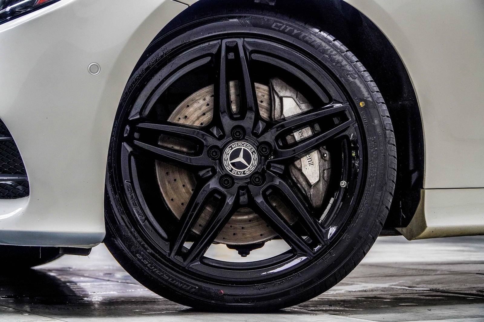 Used 2018 Mercedes-Benz E 400 4MATIC Coupe w/ Premium 2 Package image 6