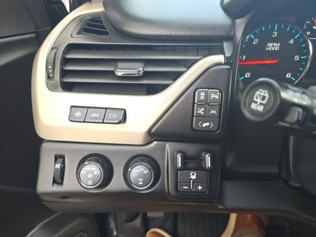 Used 2019 GMC Yukon XL Denali w/ Denali Ultimate Package image 23