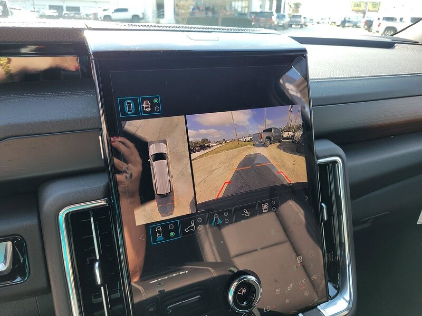 New 2026 GMC Yukon XL Denali image 23