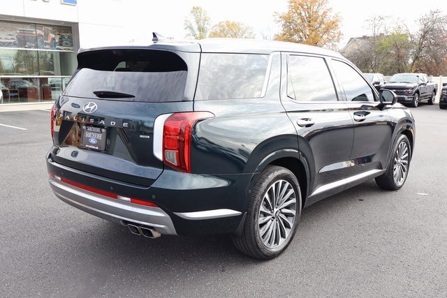 Used 2025 Hyundai Palisade Calligraphy image 3