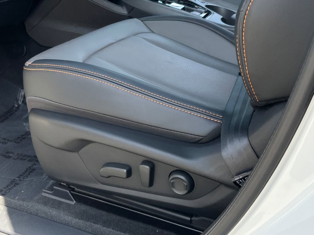 Certified 2025 Subaru Crosstrek 2.5i Limited w/ Crosstrek Mirror Package image 27